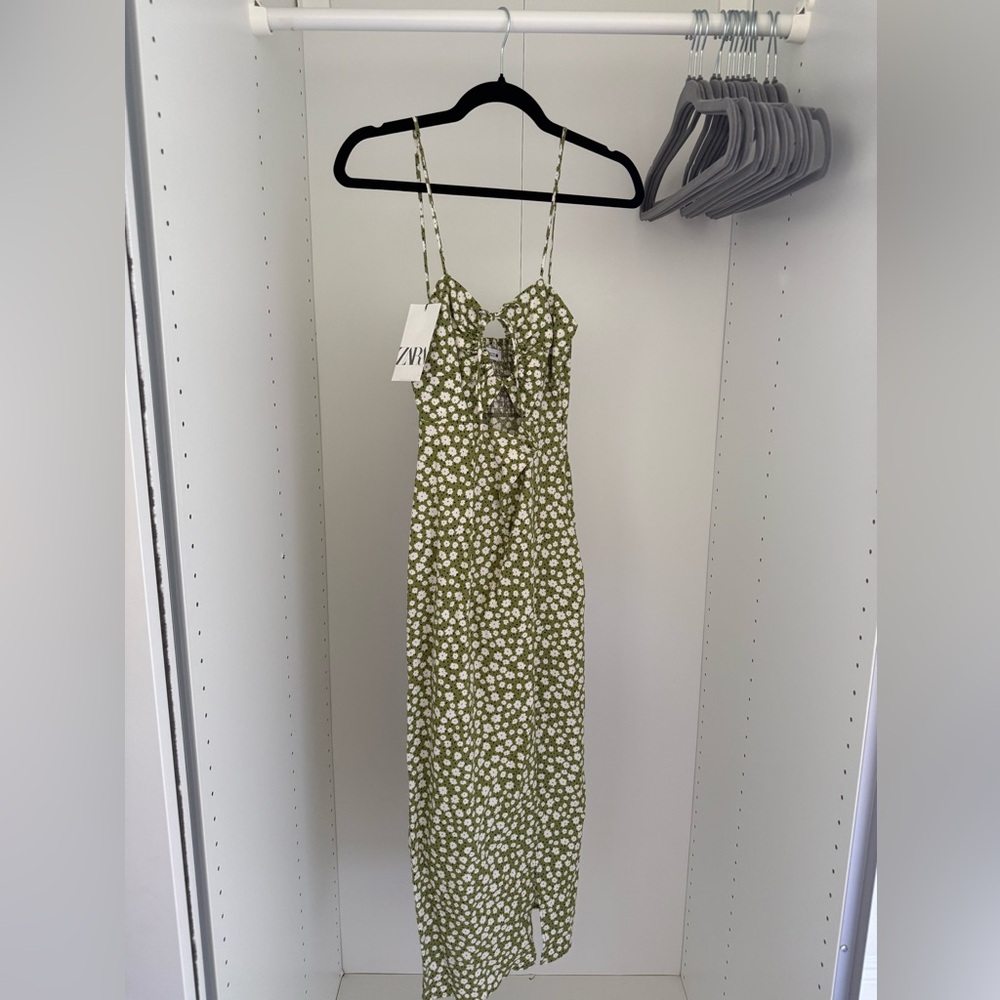 Zara - NEW w/tags - Green Floral Summer Dress